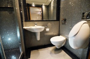 Bathroom inspiration : Sparkly shower room using shower panels, floor and shower tray in Just Silver from Versital