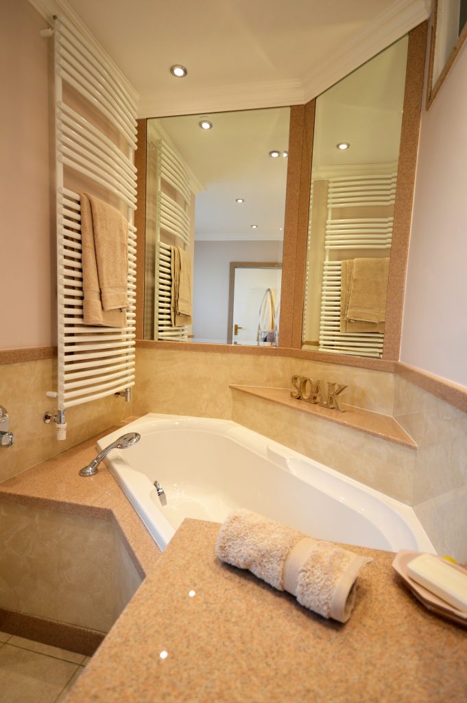 Bespoke Shower design with Champagne 2